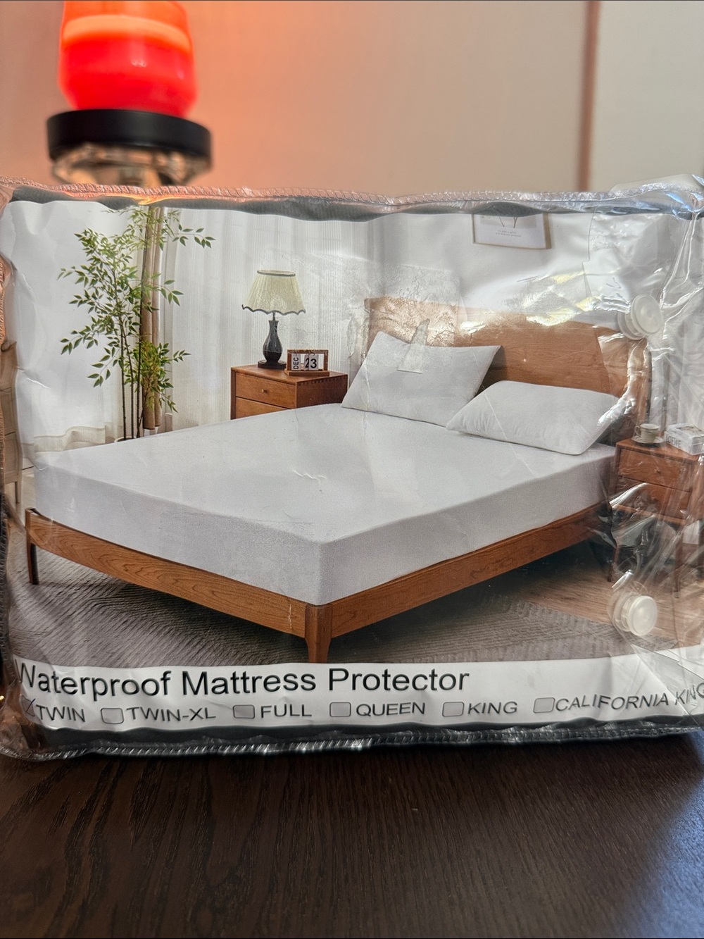 Waterproof Mattress Protector - Twin size